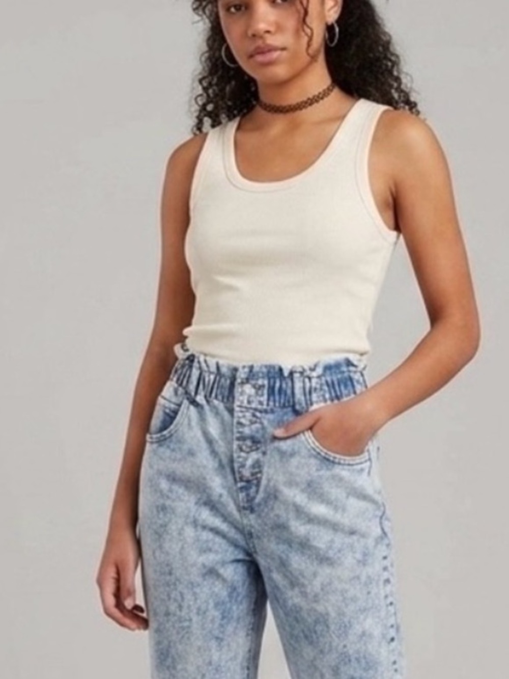 ⚡️⚡️VINTAGE VIBES
→ Indigo
Rein Acid Wash Paperbag Mom
Jeans